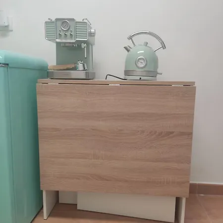 Estudio Bajo La Escalera شقة ريدونديلا
